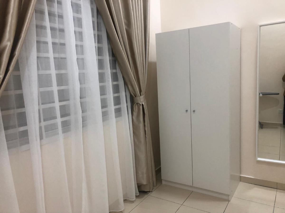 Rumahku Homestay, Taman Jasin Perdana ภายนอก รูปภาพ